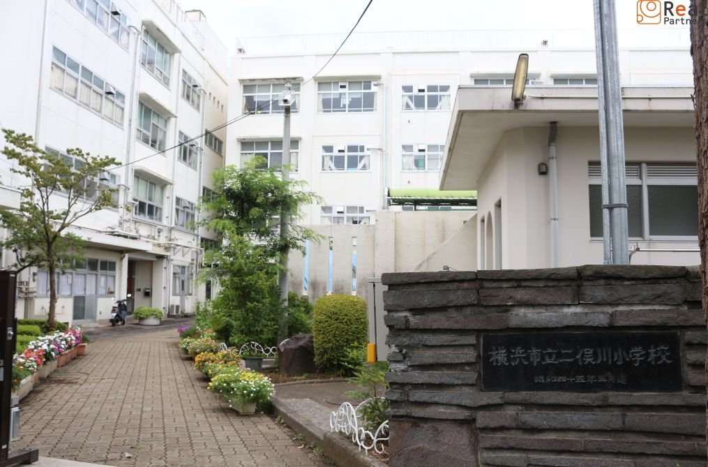 ���ͻ�Ω������ع� ����9ʬ�� 700m