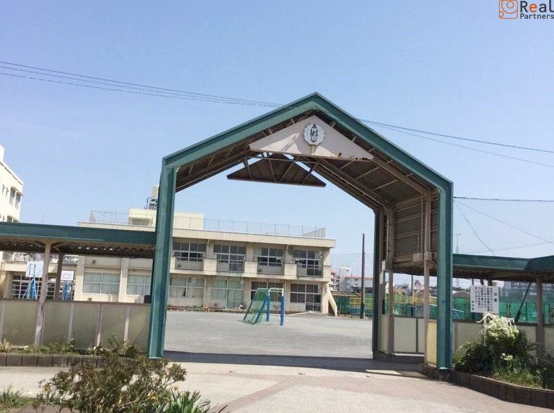 ���ͻ�Ω�ܤ�ë���ع� ����8ʬ�� 630m