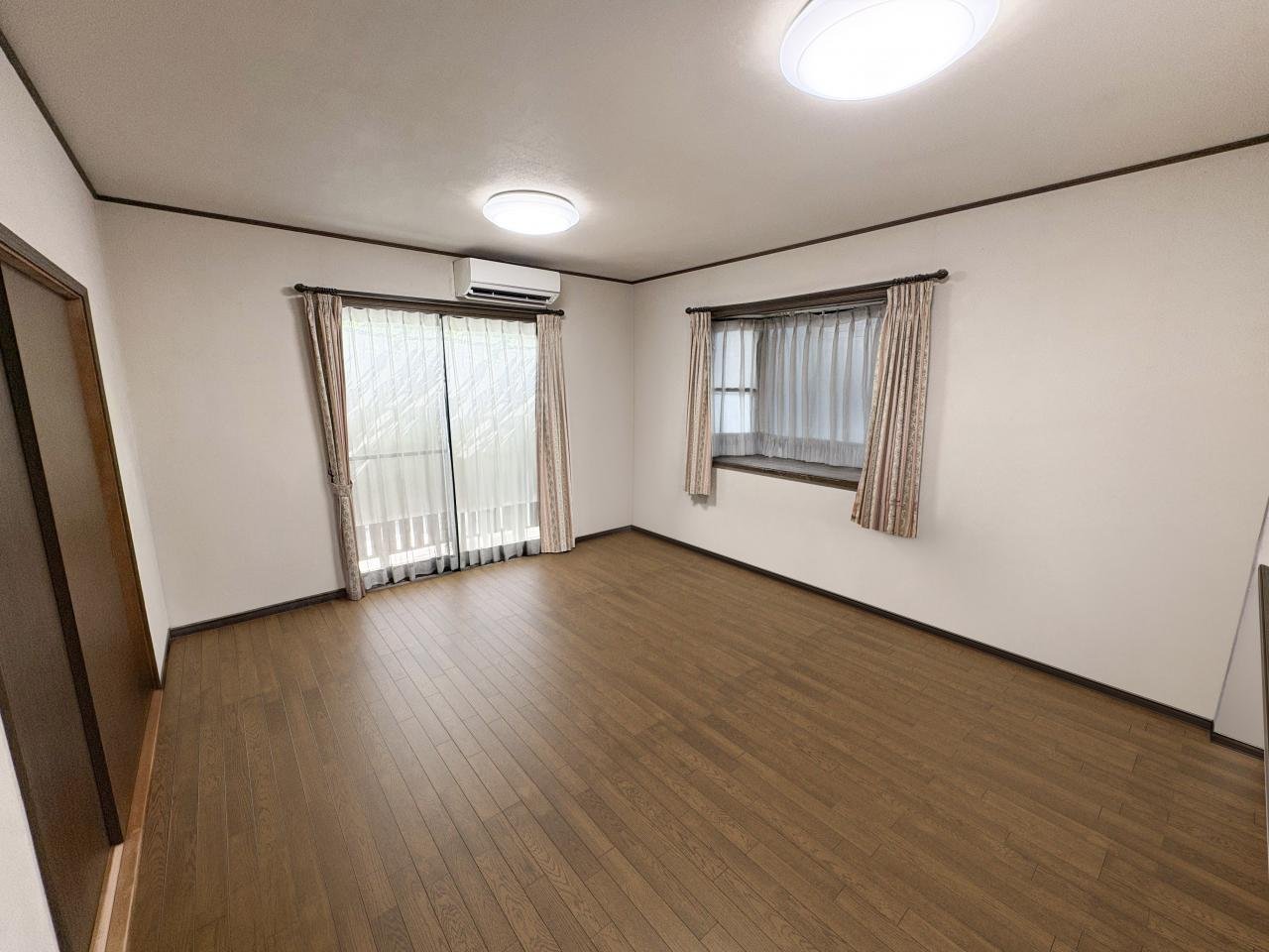 ��������μ̿���CG�ù����Ƥ���ޤ�