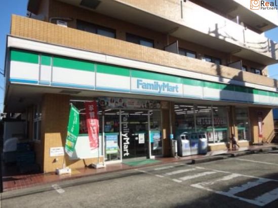 �ե��ߥ꡼�ޡ�������ϻ����Ź ����3ʬ�� 240m