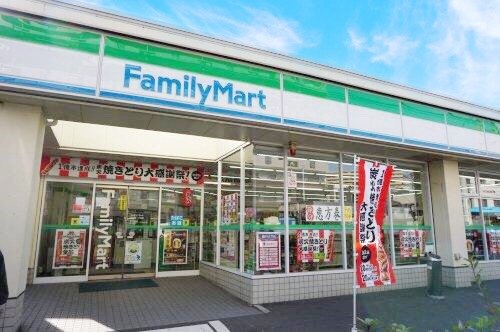 �ե��ߥ꡼�ޡ��ȱ����������Ź ����6ʬ�� 420m