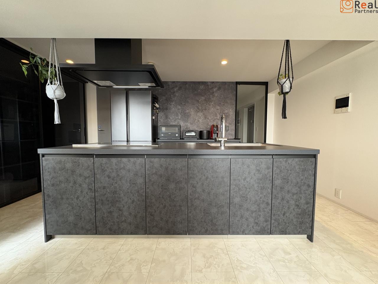 ���å���ϡ�Panasonic��L-class�������ɥץ��פ����äƤ��ޤ����ۥ磻�ȥ��˥����Υե����Ȥ�Ĵ�¤��ɤ��������ͤǤ������å����Τμ�Ǽ��ʬ��¿���Τ���ħ�Ǥ���