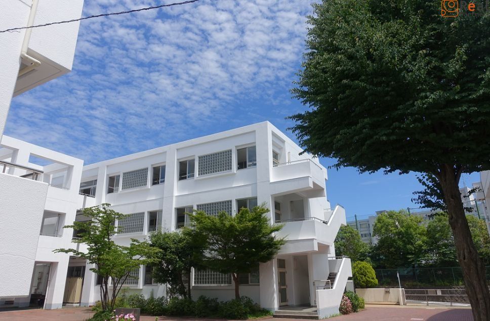 ���ͻ�Ω���ë��ع� ����4ʬ�� 270m