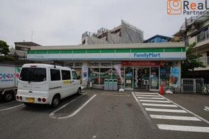 �ե��ߥ꡼�ޡ���ϻ������Ź ����5ʬ�� 330m