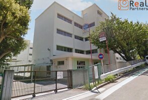 ���ͻ�Ω��˾������ع� ����9ʬ�� 670m